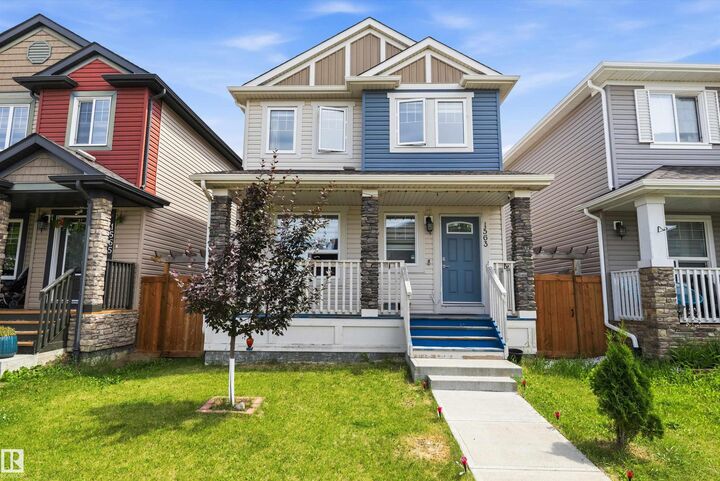 1563 Tamarack Boulevard NW — photo 1