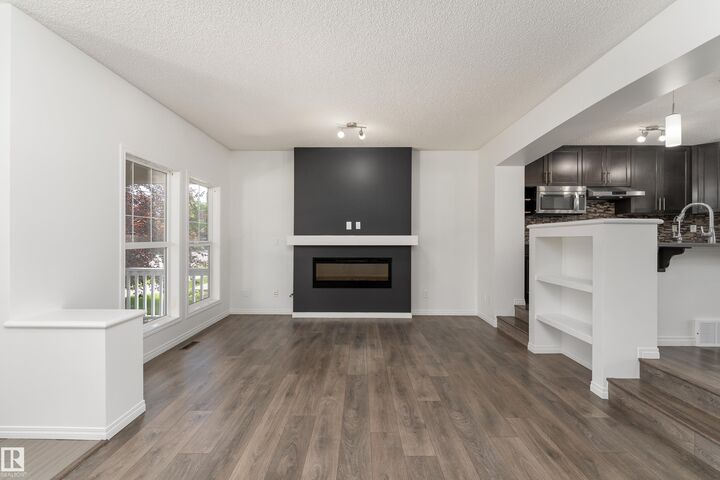 Property Photo: 3026 Carpenter Landing Landing SW AB T6W 2Z2