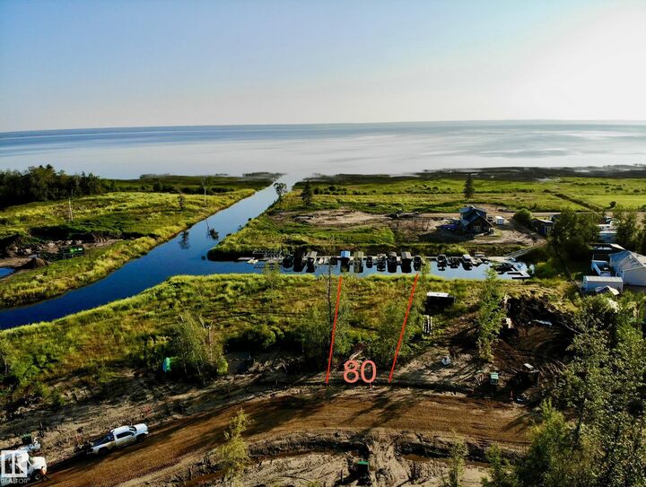 Property Photo:  120-165 Peace River Avenue  AB T0G 1J0 