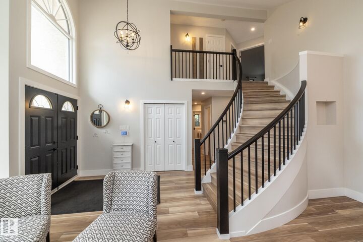 Property Photo: 808 Hepburn Avenue NW AB T6R 1S8