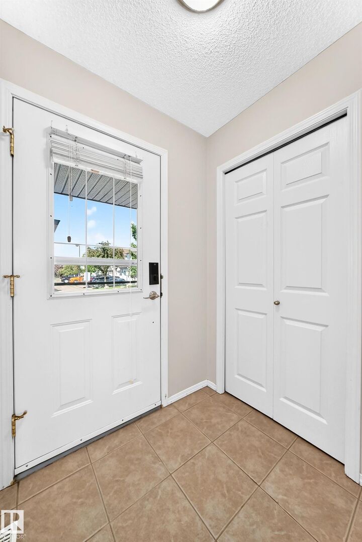 Property Photo: 13403 Cumberland Road NW 5 AB T6V 1P9