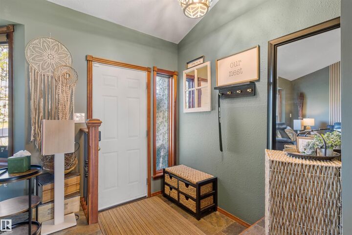 Property Photo:  5519 42 Street  AB T7A 1A7 
