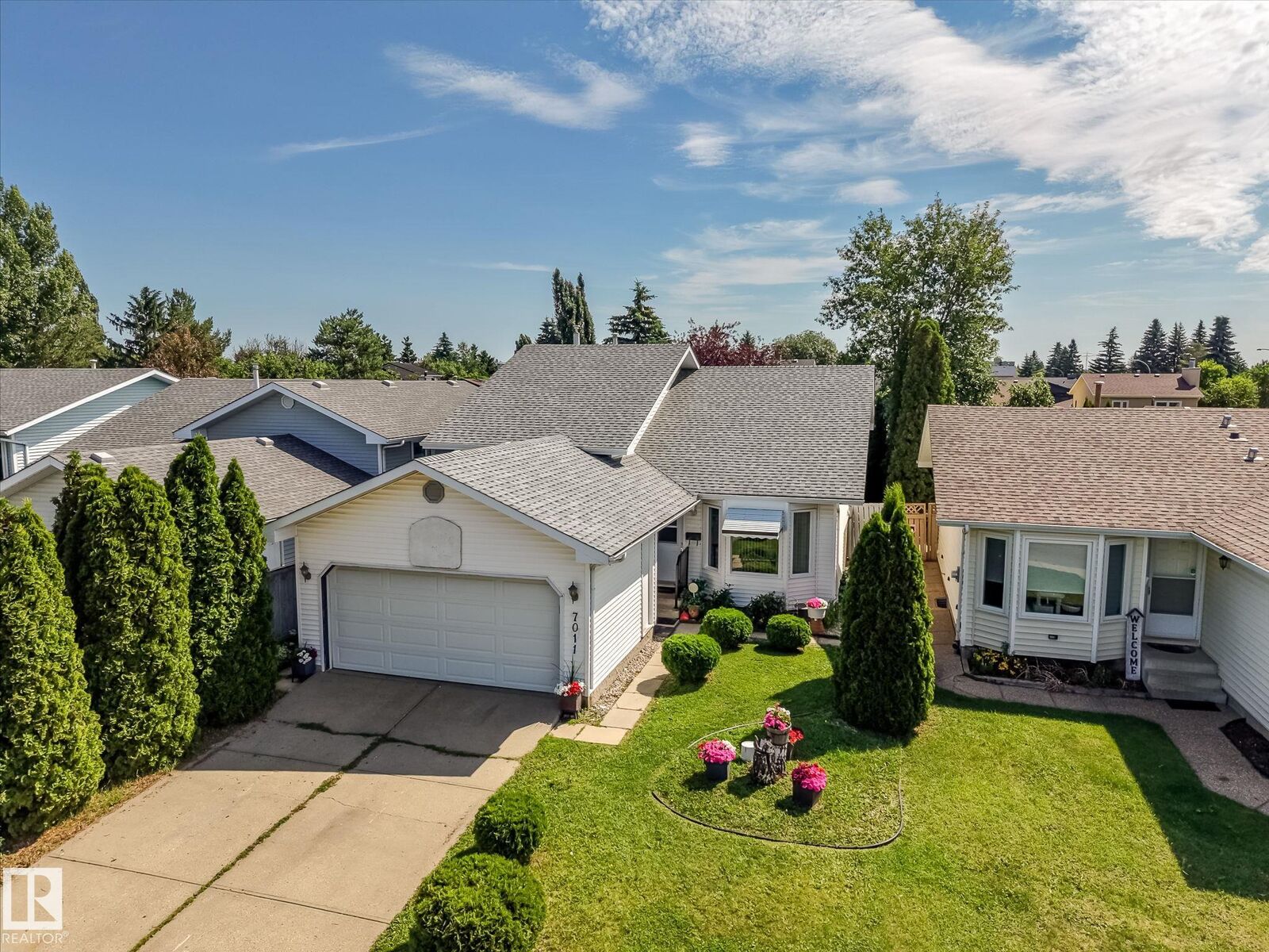 Property Photo:  7011 190 Street NW  AB T5T 5E6 