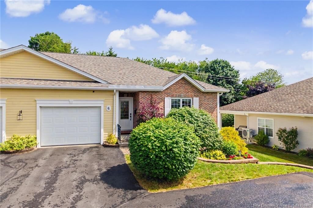 Property Photo: 28 Sarahs Lane 6 NB E3B 0G1