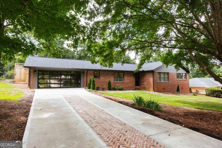Property Photo: 339 Beechwood Drive GA 30606