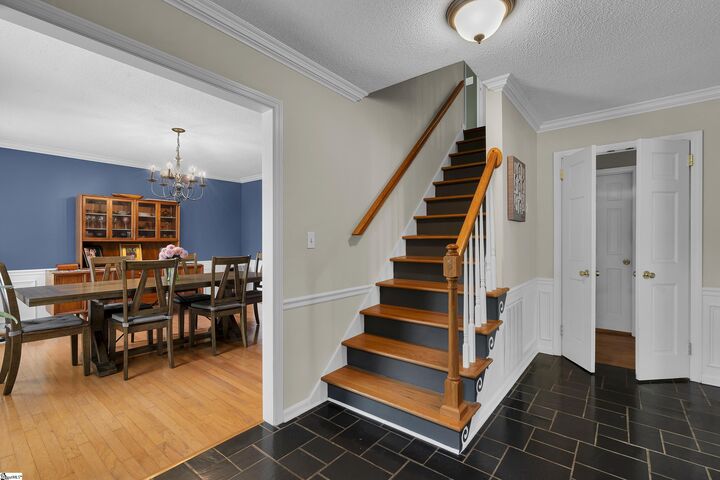 Property Photo:  210 Heathwood Drive  SC 29307 