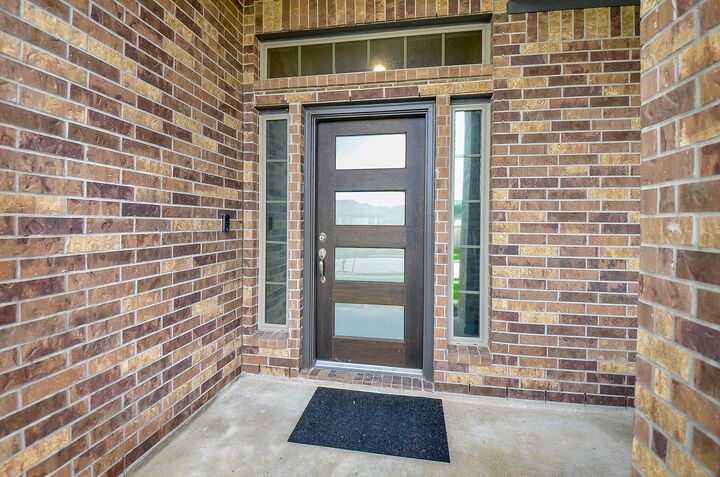 Property Photo: 6807 Vista Ledge Drive TX 77521