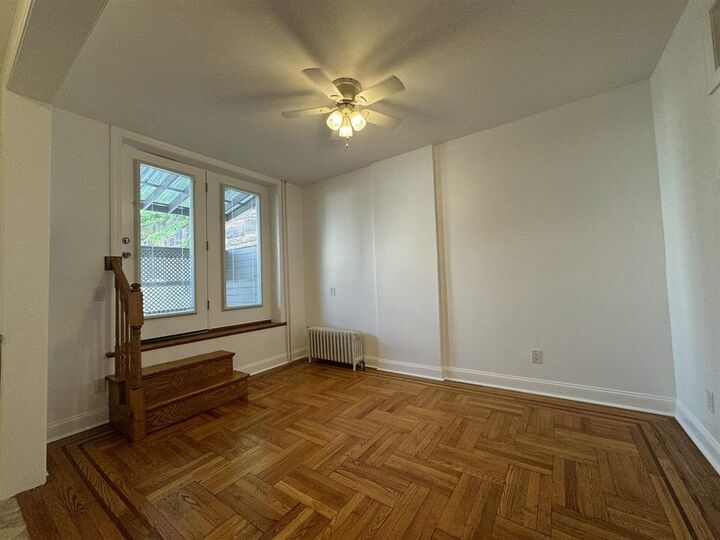 Property Photo:  445 Monmouth St 2  NJ 07302 