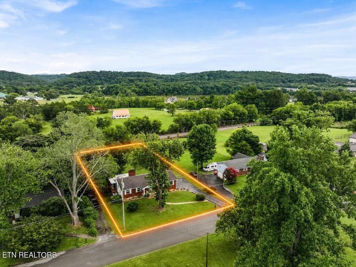 Property Photo: 6332 Trailhead Circle TN 37920
