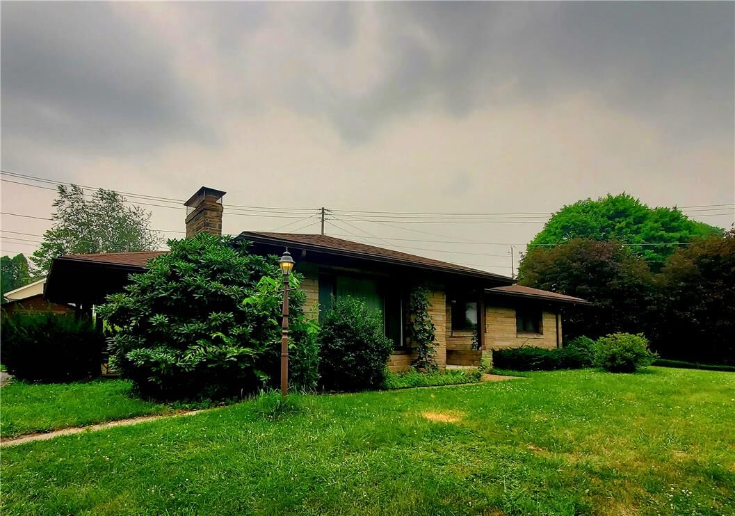 Property Photo: 9 E North Street PA 18250