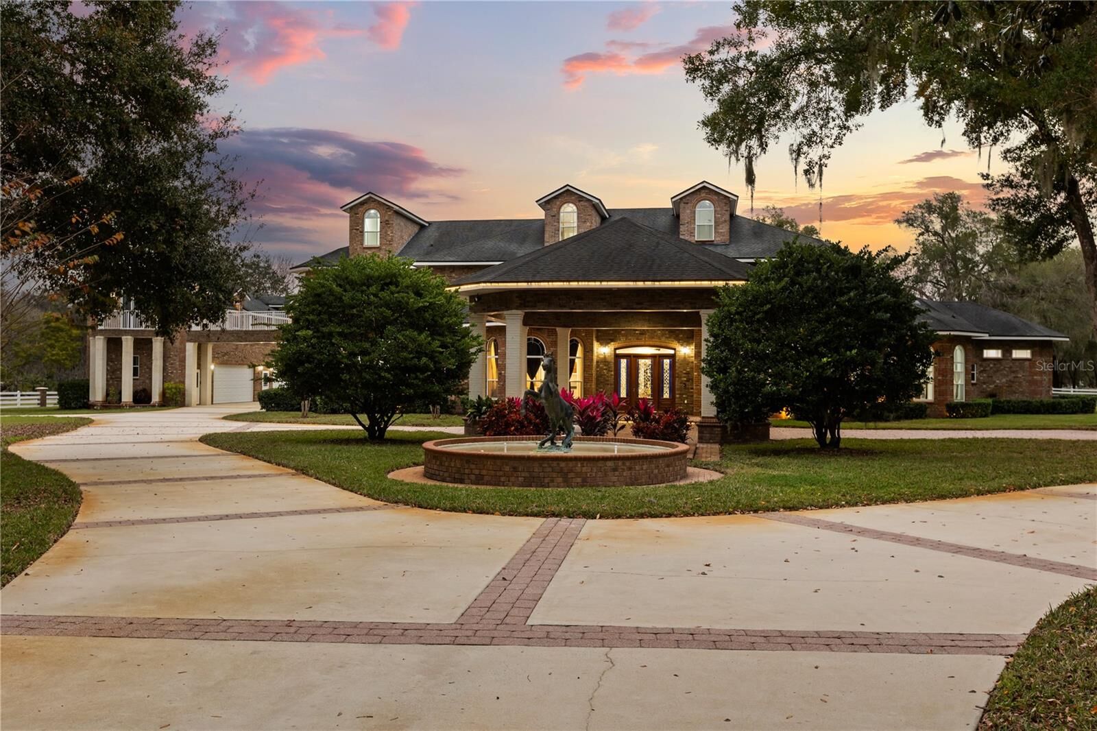 Property Photo:  1501 Lake Markham Road  FL 32771 