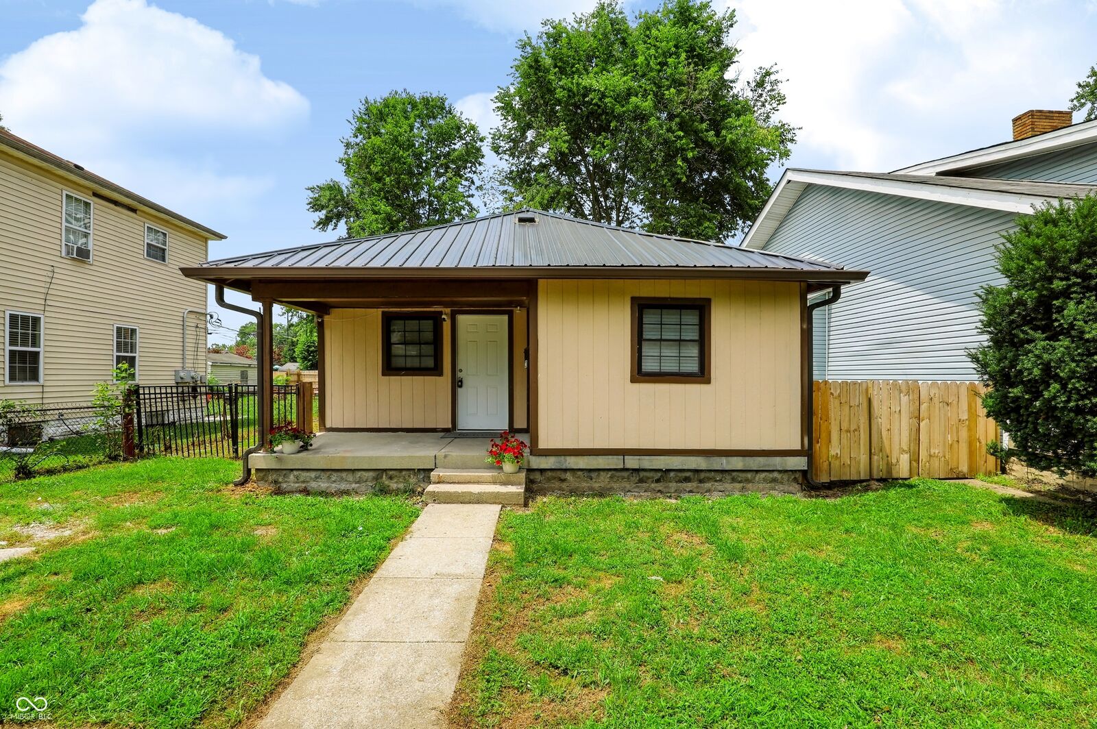 Property Photo: 418 N Centennial Street IN 46222