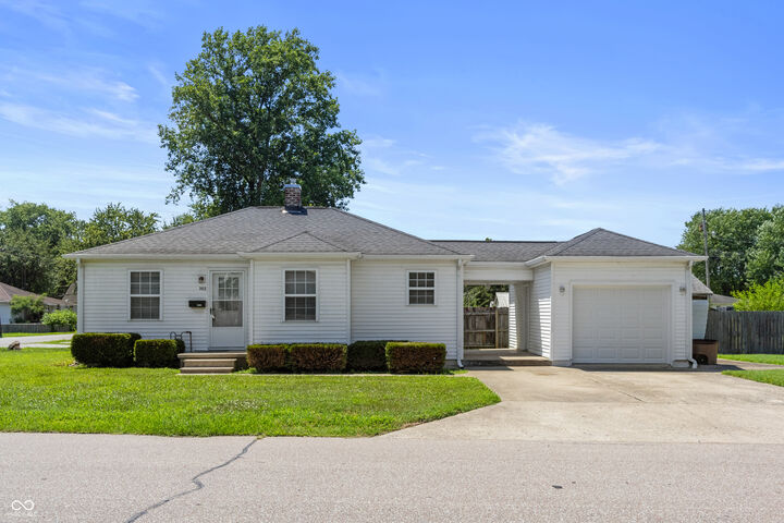 Property Photo: 302 Smith Street IN 47201