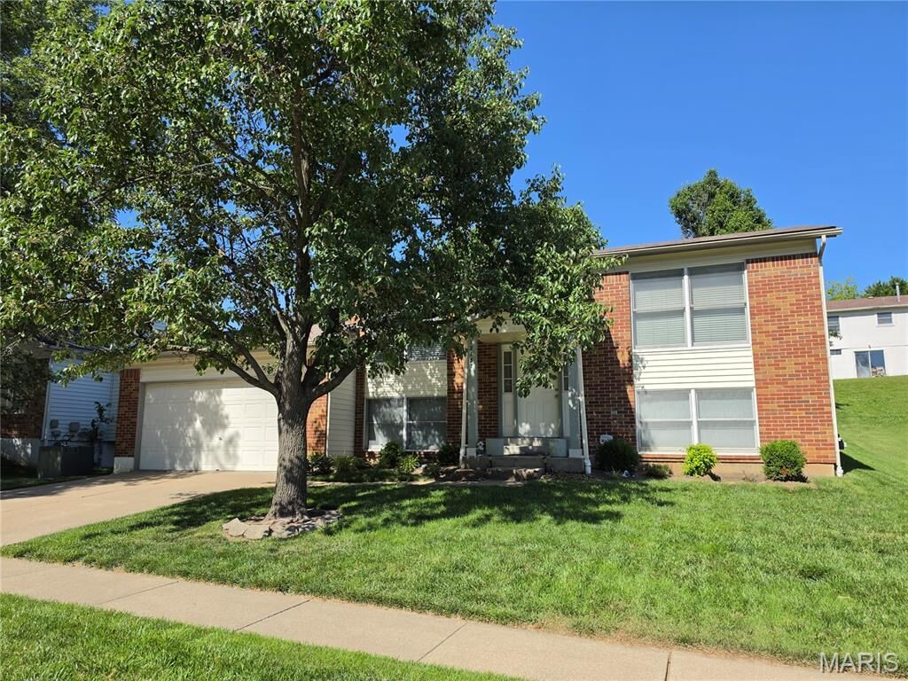 Property Photo: 12137 Glenpark Drive MO 63043