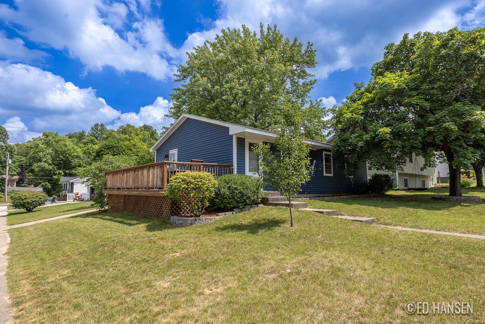 Property Photo:  138 Lincoln Court  MI 49341 