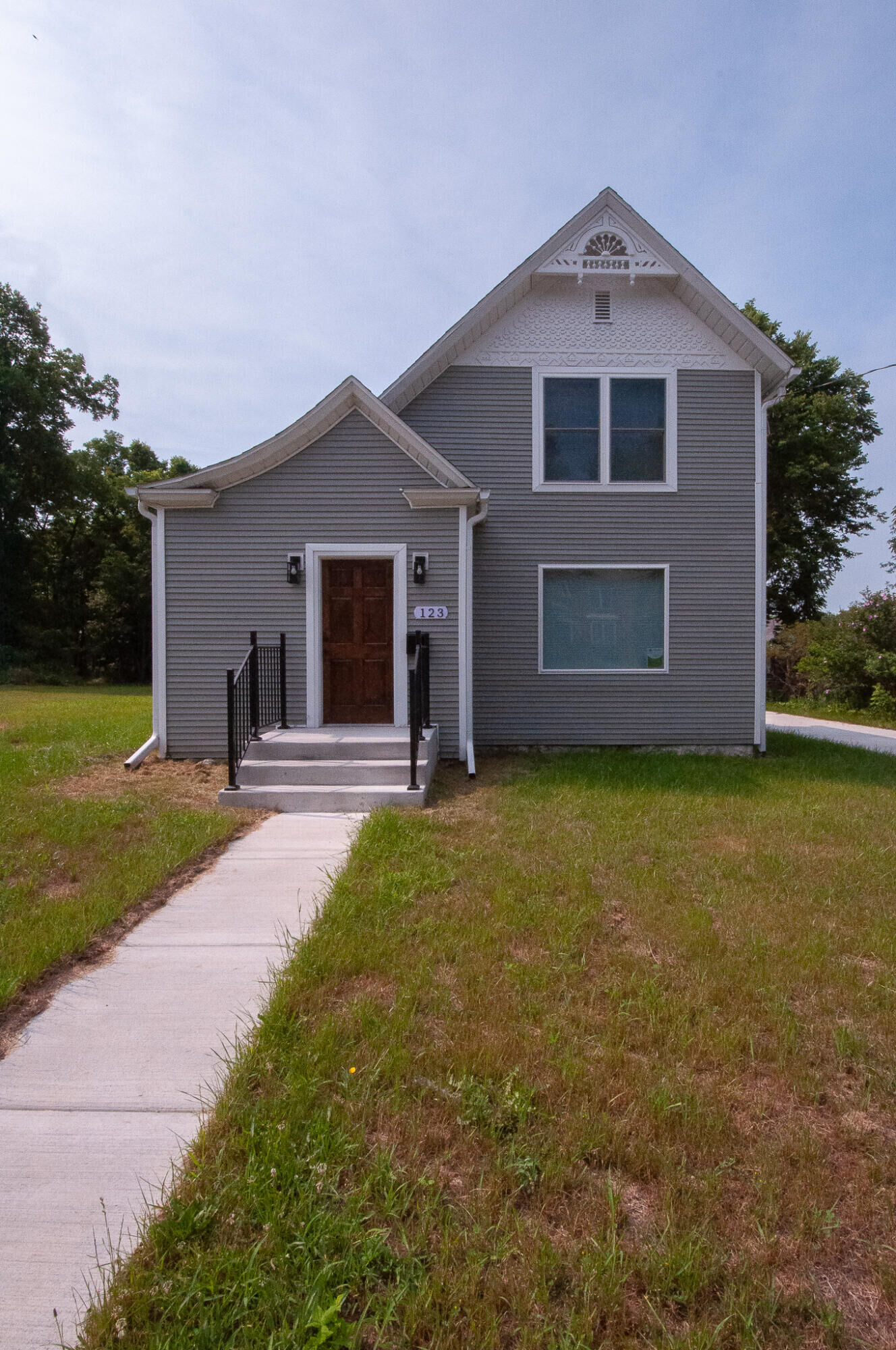 Property Photo: 123 W Manchester Street MI 49037