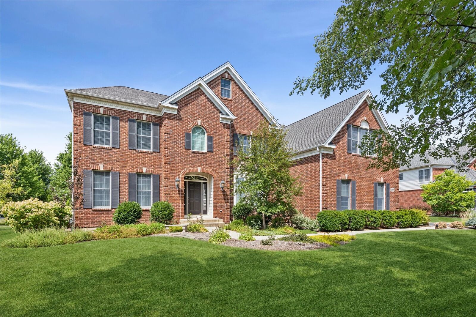 Property Photo: 29 Glacier Circle IL 60010