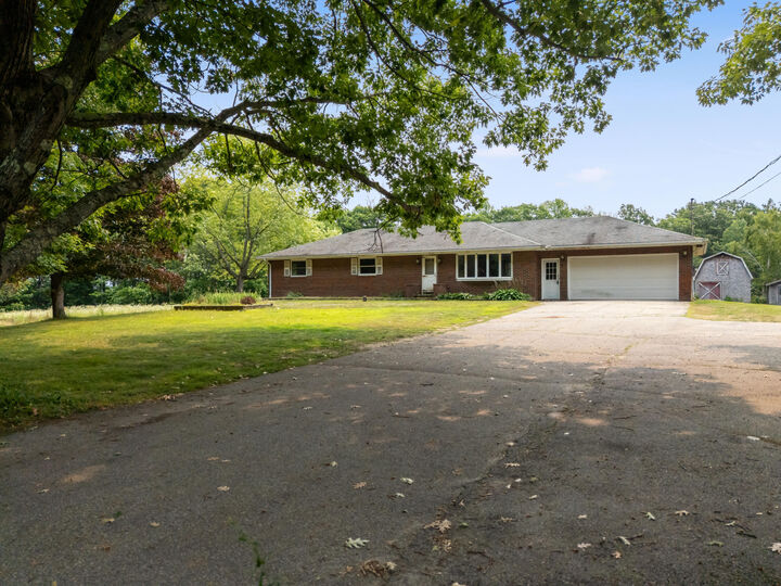 Property Photo: 190 Dyer Road ME 04240