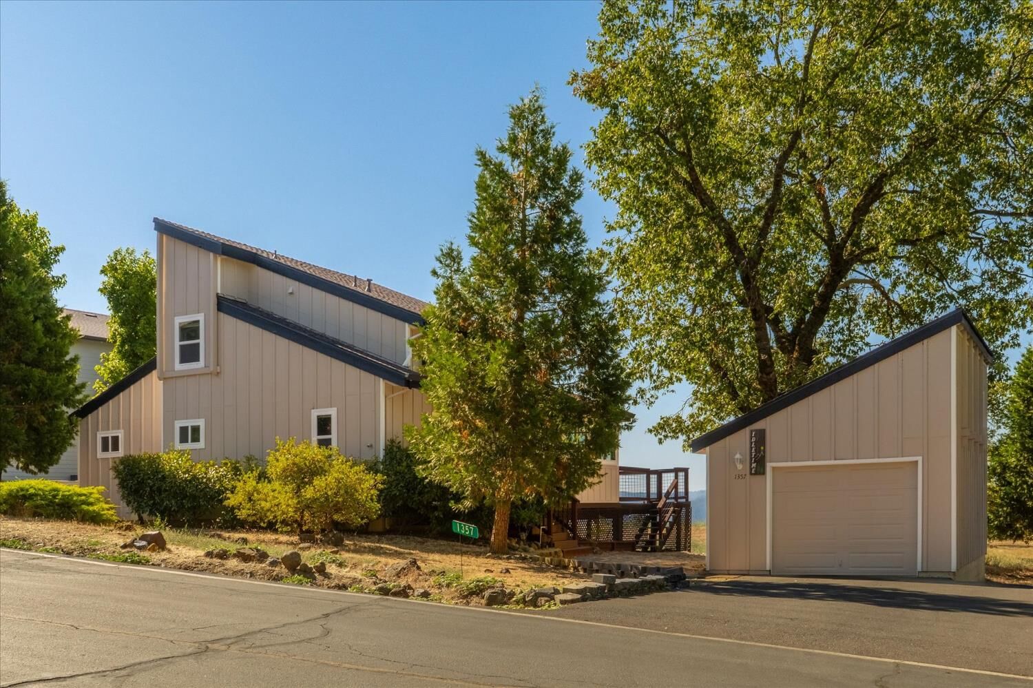 Property Photo: 1357 Sandalwood Drive CA 95247