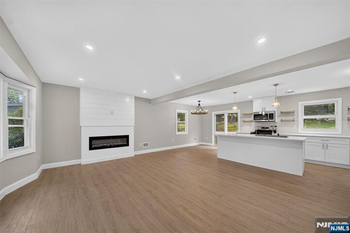 Property Photo:  478 Ramapo Valley Road  NJ 07436 