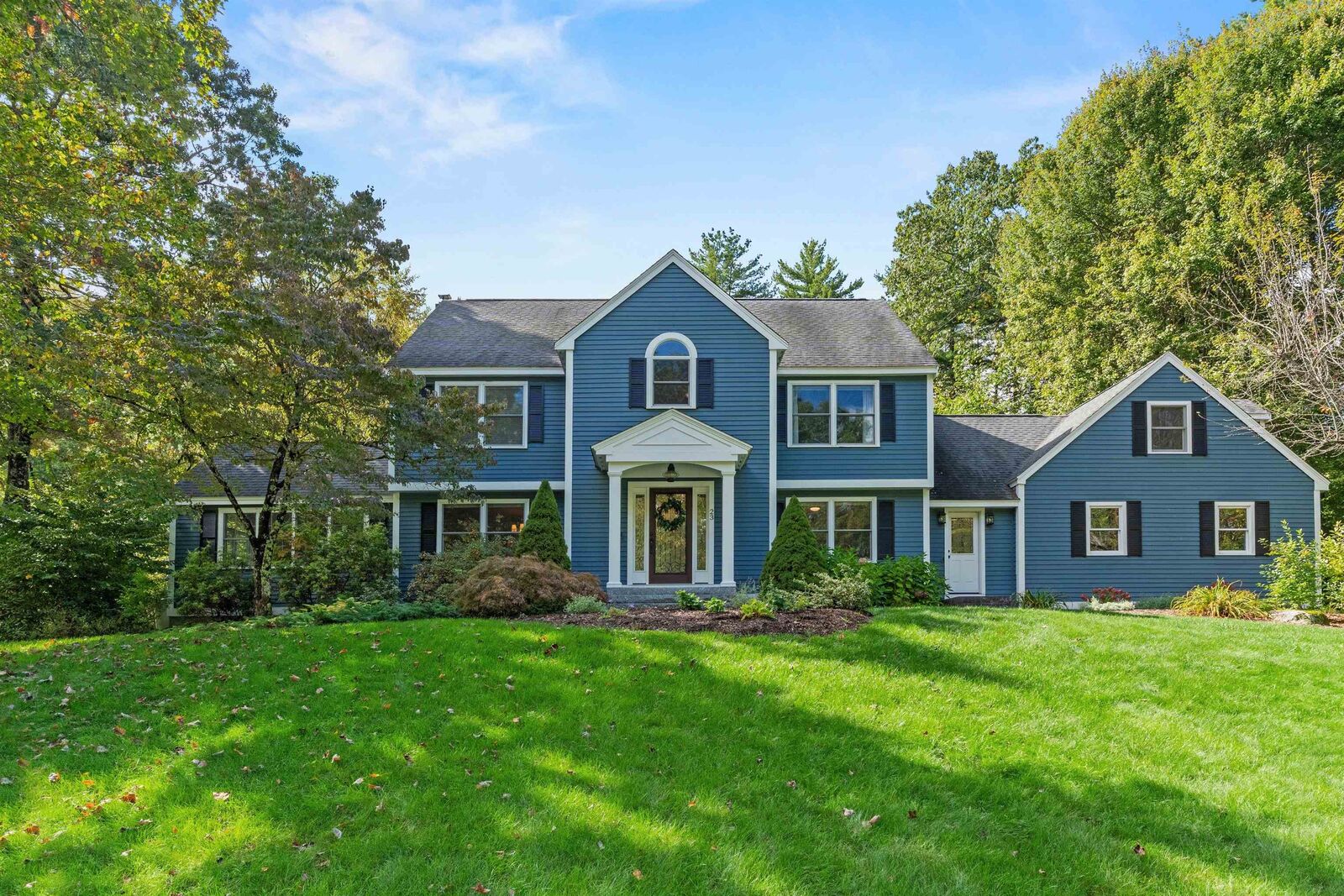 Property Photo:  23 Merrymeeting Drive  NH 03054 
