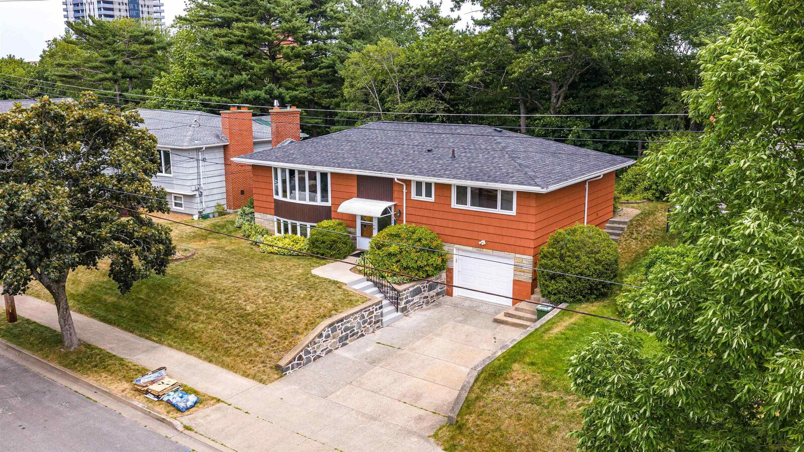 Property Photo: 2945 Parkdale Avenue, Halifax Ns NS B3L 3Z2
