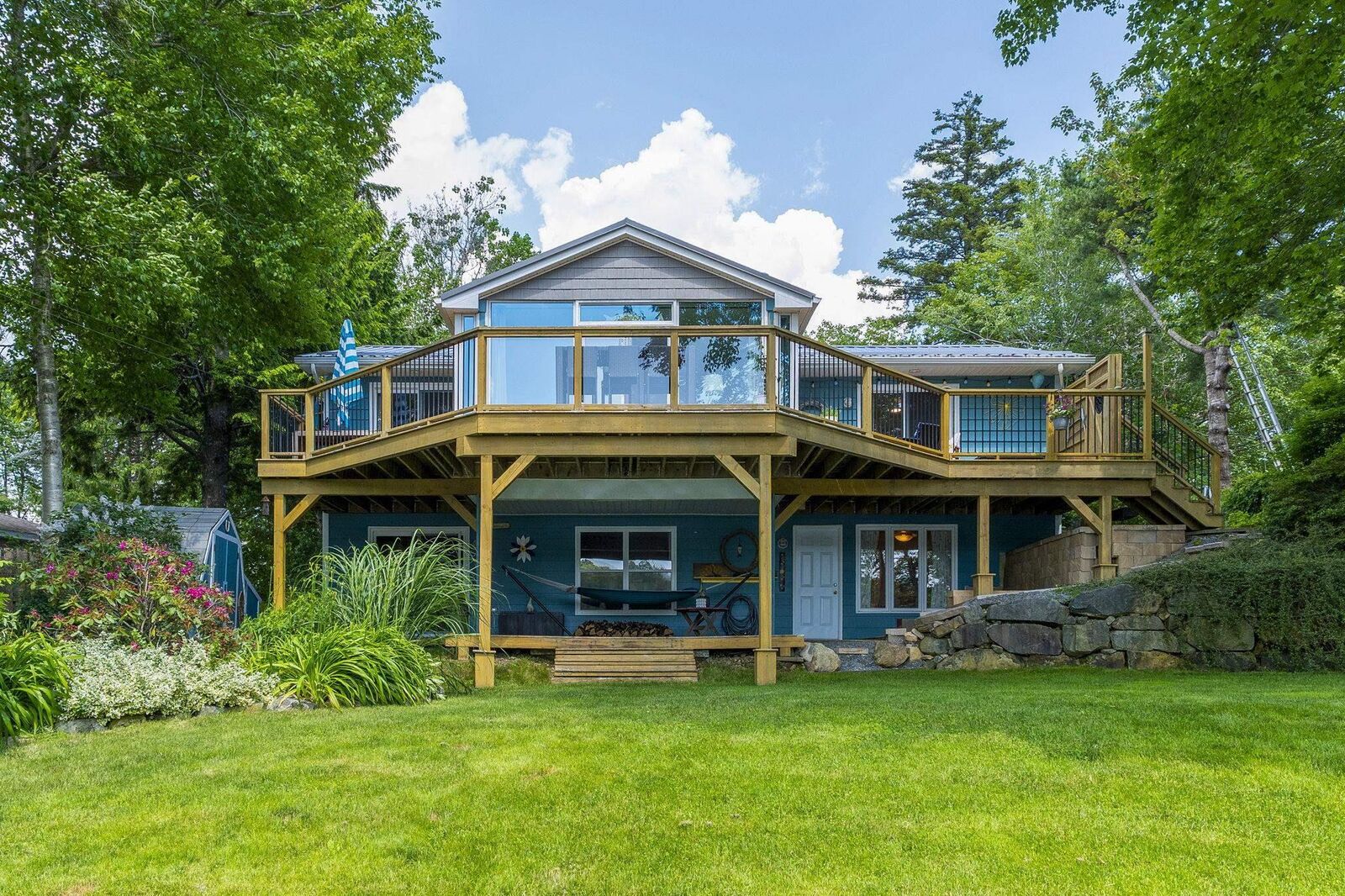 Property Photo: 414 Ponderosa Drive NS B3E 1A2
