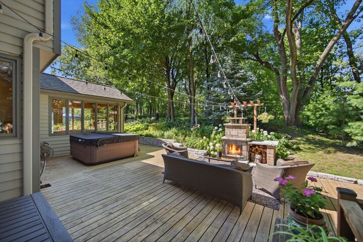Property Photo: 699 Bridle Ridge Road MN 55123