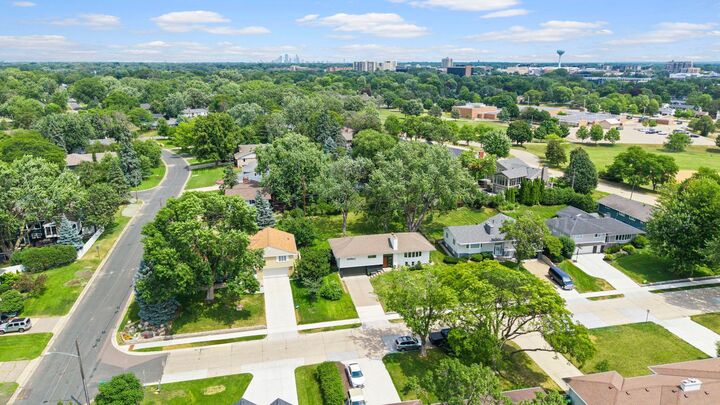 Property Photo: 4436 Claremore Drive MN 55435
