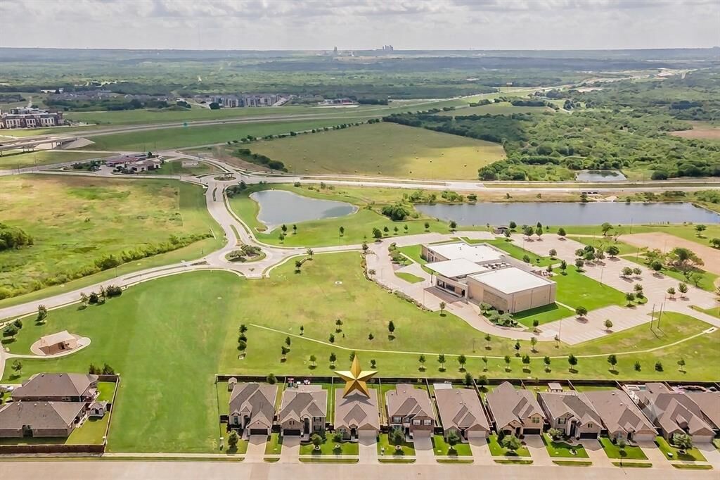 Property Photo:  3705 Cicada Lane  TX 76084 
