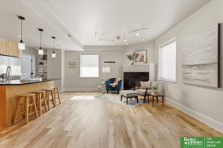 Property Photo: 1403 Farnam Street 512 NE 68102