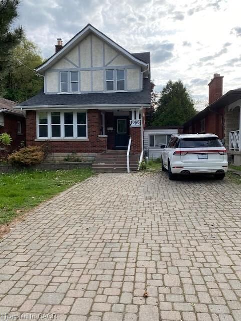 1066 Richmond Street — photo 1