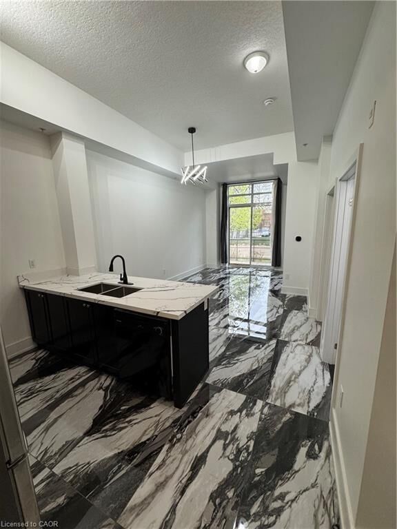 Property Photo: 85 Robinson Street 105 ON L8P 0B9