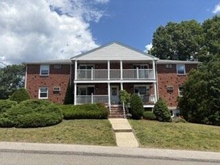 Property Photo: 10 Zabriskie Dr E MA 01950