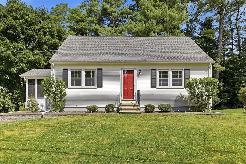 Property Photo:  12 Hemlock Road  MA 01886 