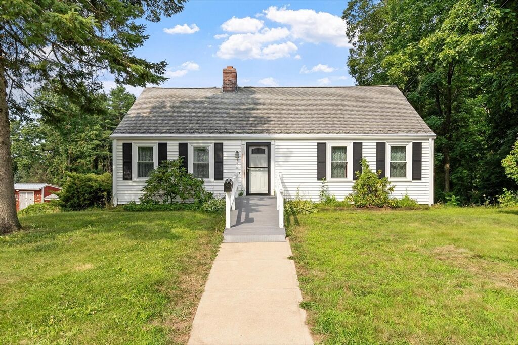 Property Photo: 1218 Main St MA 01453