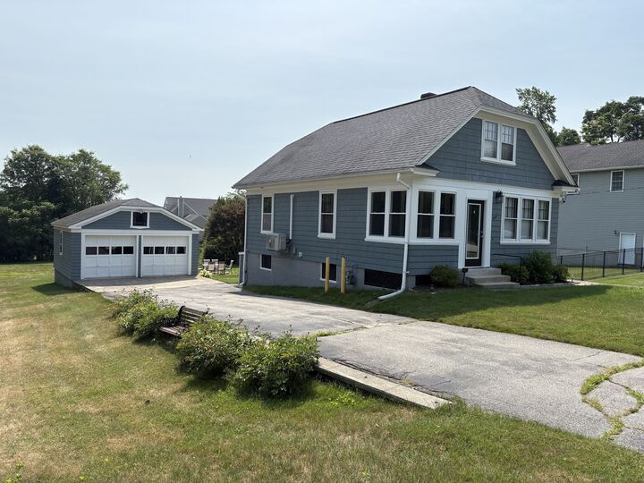 Property Photo: 202 Lincoln MA 02771