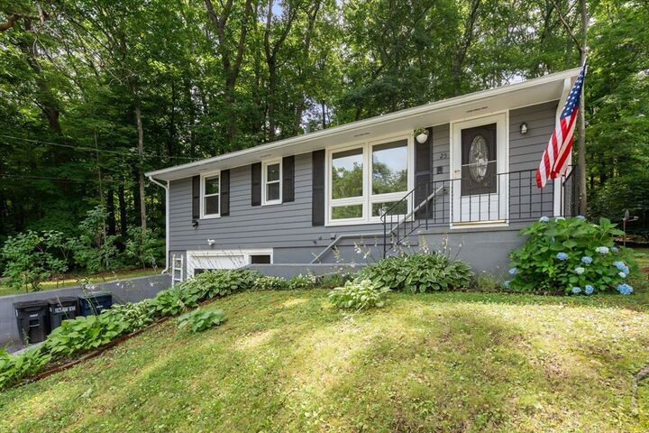 Property Photo: 25 Pinedale St MA 01550