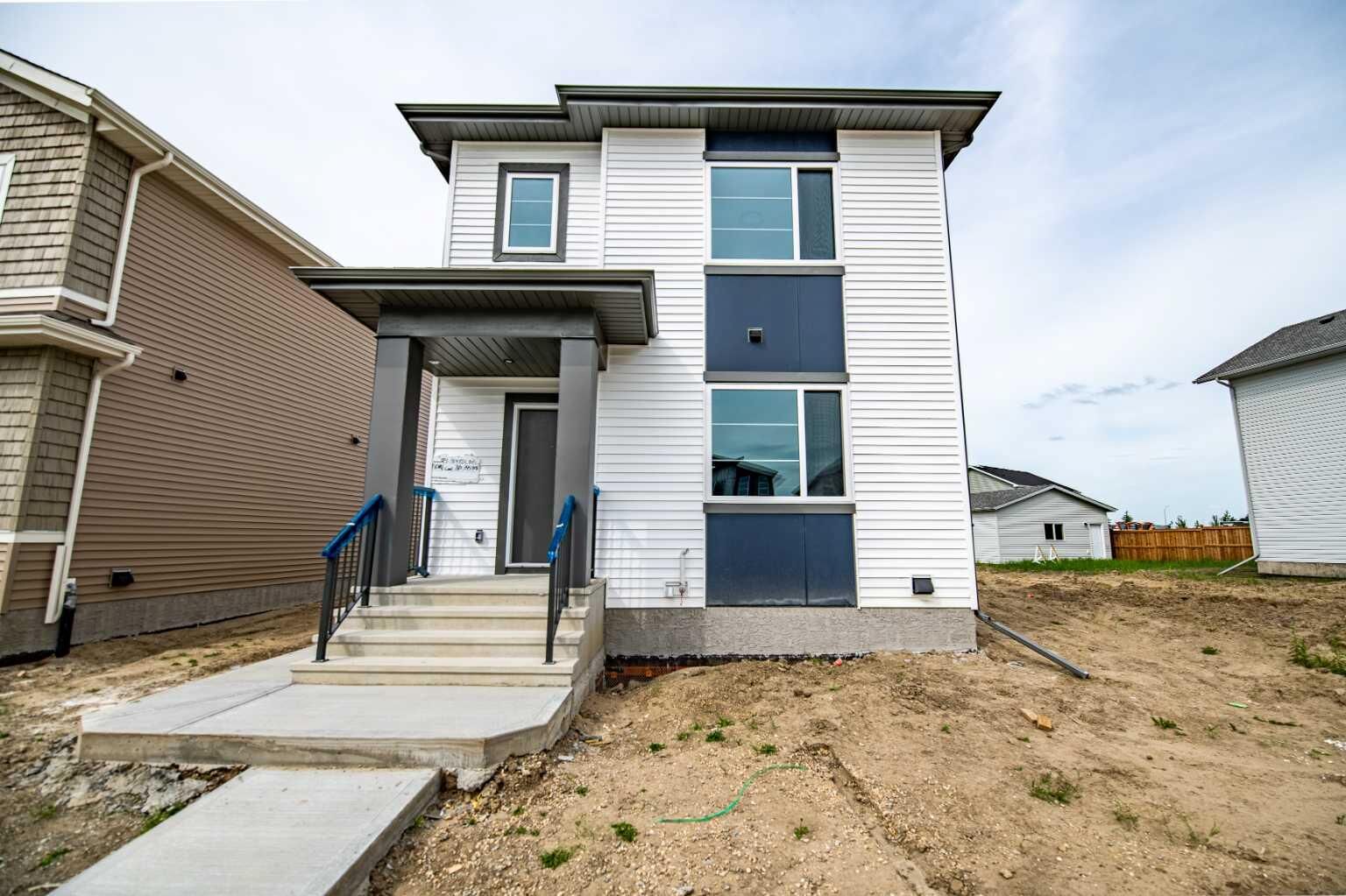 Property Photo:  24 Memorial Parkway  AB T4E 3B7 