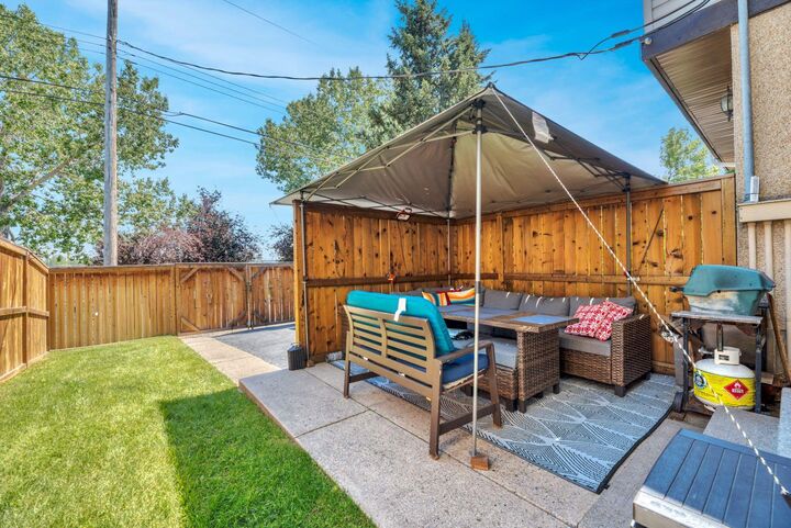 Property Photo: 630 Sabrina Road SW 62 AB T2W 2N7