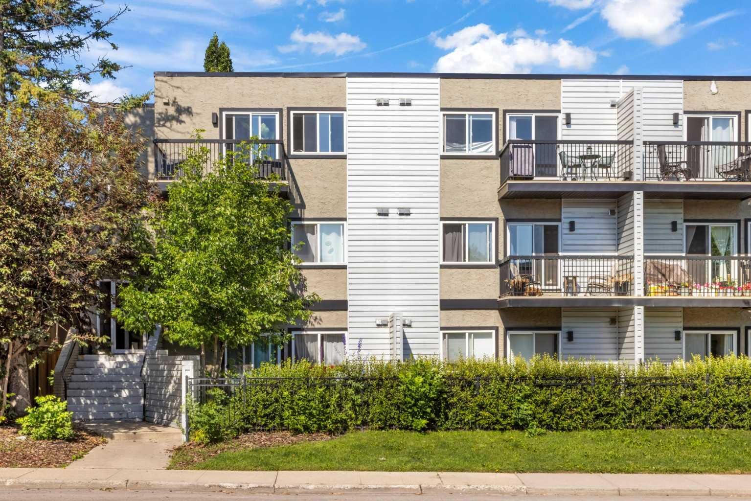 Property Photo: 2411 29 Street SW 104 AB T3E 2K3