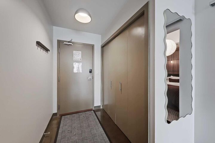 Property Photo: 135 13 Avenue SW 1610 AB T2R 0W8