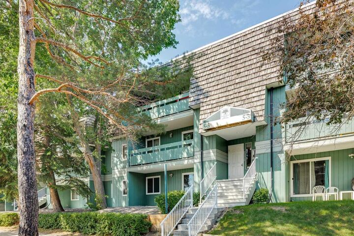 Property Photo: 315 Southampton Drive SW 5109 AB T2W 2T6