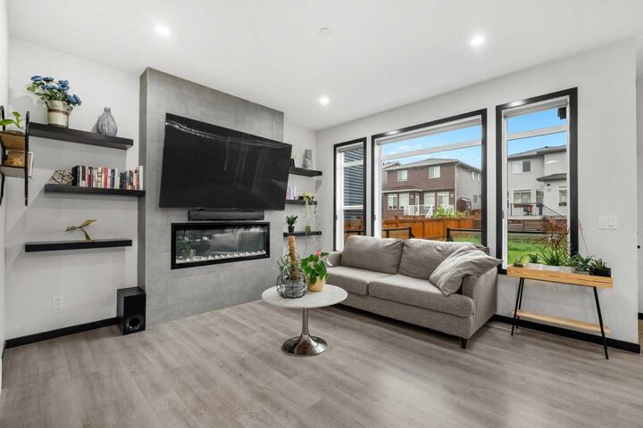 Property Photo: 119 Howse Hill NE AB T3P 1P3