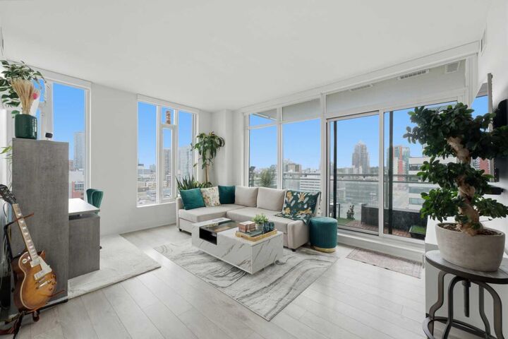 Property Photo:  901 10 Avenue SW 908  AB T2R 0B5 