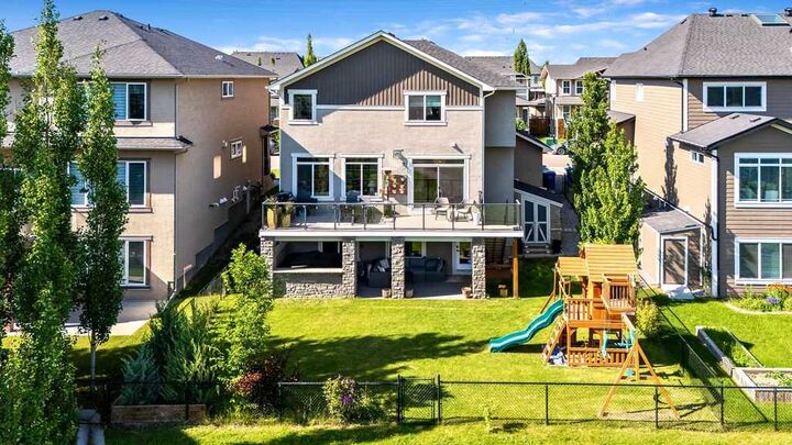 Property Photo:  148 Rainbow Falls Glen  AB T1X 0S5 