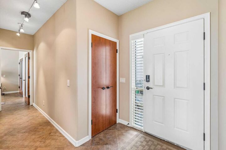Property Photo: 1997 Sirocco Drive SW 604 AB T3H 3E6