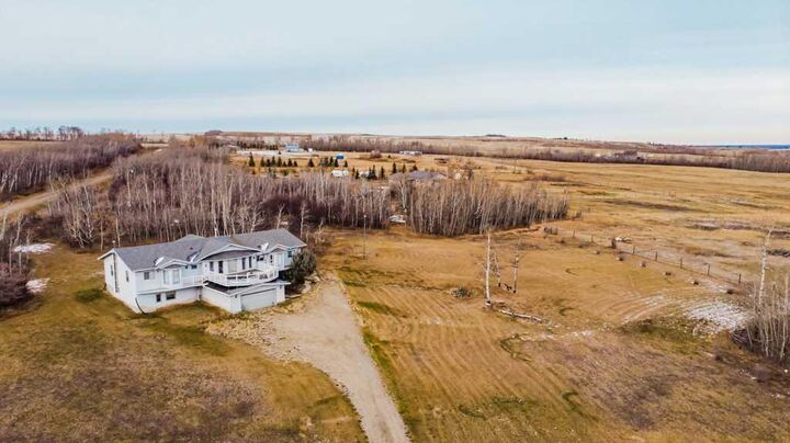 Property Photo:  722055 Range Road 43  AB T8X 5B2 