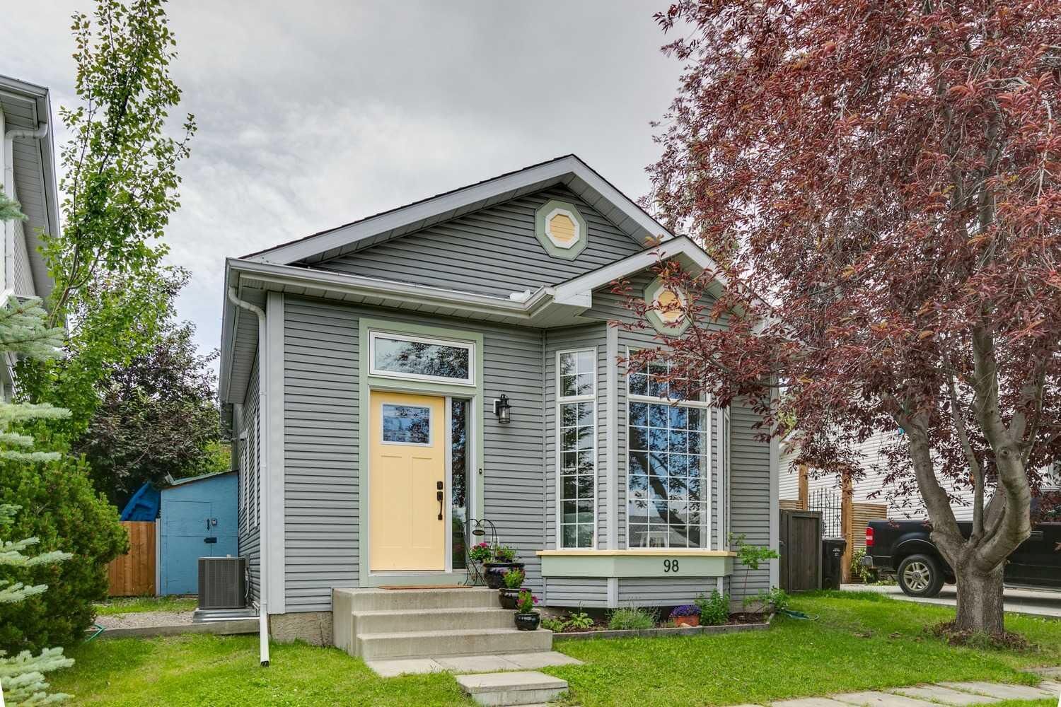 Property Photo:  98 River Rock Way SE  AB T2C 4H1 