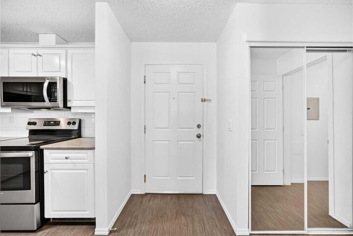 Property Photo: 260 Shawville Way SE 209 AB T2Y 3Z7